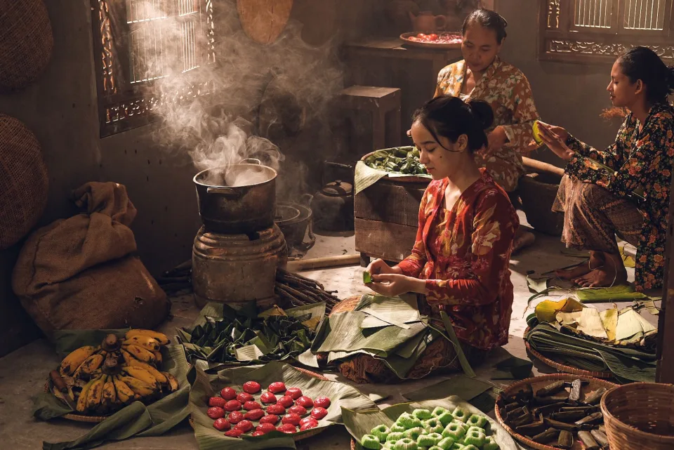 Bàn ăn tại Phan Thị Kiều Anh